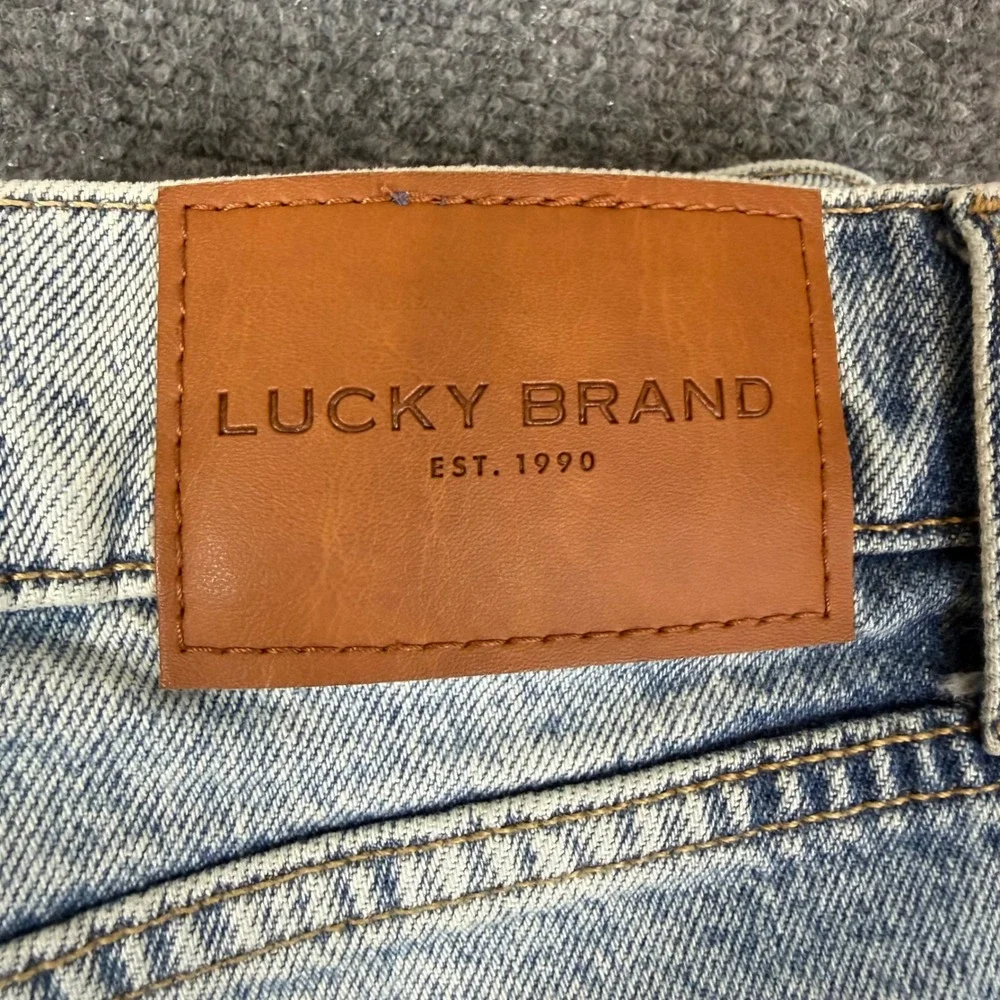 Lucky Brand 223 Straight Leg Jeans Mens 32x32 Light Wash Distressed Denim